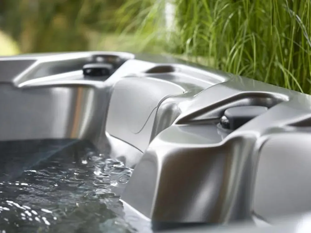 Spa acrílico de lujo y alta calidad - Aquavia Spa