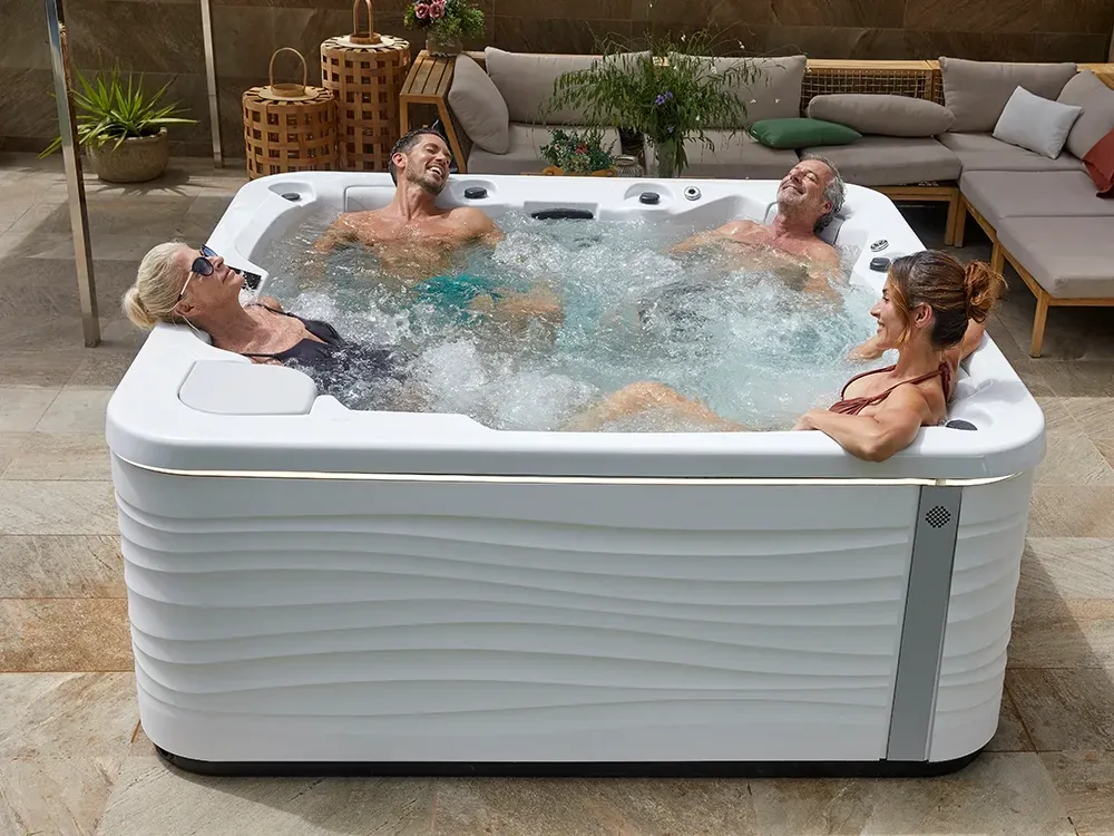 Jacuzzi 4 personas | Confort y bienestar en casa - Aquavia Spa