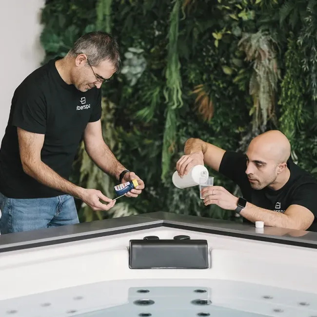 Sfaturi și manuale de utilizare | Îngrijește-ți jacuzzi-ul cu ușurință